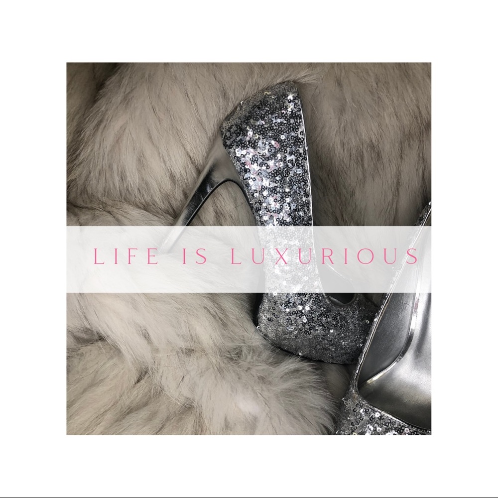 Size 9 darling sequin shoes. Never worn